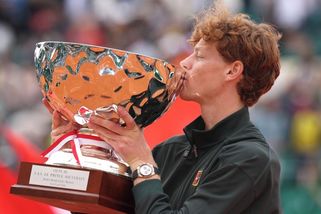 Šílené, absurdní. Sinner přišel o miliony, upozorňuje někdejší světová osmička - Sport.cz