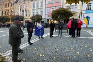 Skupina z České Lípy se kvůli válce na Ukrajině schází už 191 týdnů, podpořila ji i Drábová - Novinky
