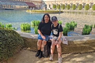 Vybrala přes 500 tisíc na nemocnou dceru. Pak přišla zpráva: „Už nežebrej“ - Médium.cz