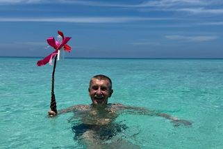 Hádka o Babiše s pomlázkou v moři. Kašle na lidi, rýpl si Zdechovský.Podle Nachera se zbláznil