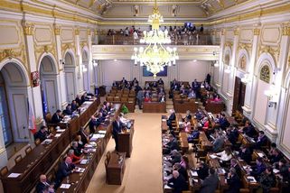 Rozpočet míří do druhého kola - Novinky