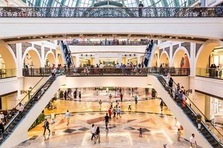 Válka kabelkám nesvědčí. Výrobci luxusu přicházejí o spolehlivé zákazníky - Seznam Zprávy