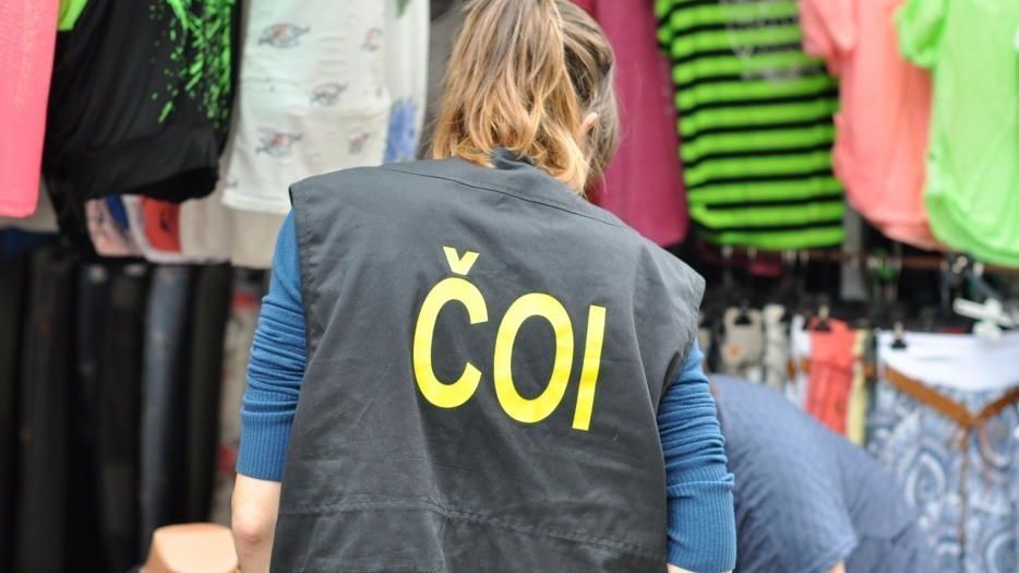 Ministerstvo zvažuje tvrdší pokuty u falešných slev - Novinky