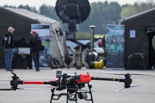 Česká armáda pořídí do dvou let 3000 dronů - Novinky