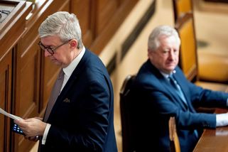 Zůna chtěl zrušit odbor pomáhající zbrojařům v zahraničních zakázkách. Havlíček to zatrhl - Novinky