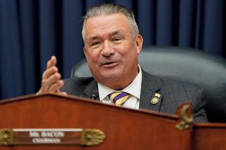 „Nikde netrollí Rusy tak, jako v Praze“. Mapa v okolí ambasády zaujala i amerického kongresmana - Novinky