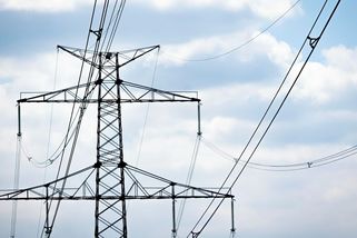 Chyba v překladu? Zbytečně přísné předpisy brzdí elektřinu v Česku - Novinky