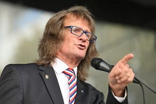 Ševčík by nechal Rusko pozabíjet Ukrajince a sám b...