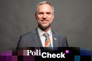 Hřib se v helmě chlubí rozšířením Barrandovského mostu. Žádné pruhy přitom nepřibyly - Novinky