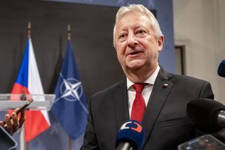 Zůna ruší sekci, která dostala české firmy k F-35. Experti se diví, stát přichází o miliardové know-how