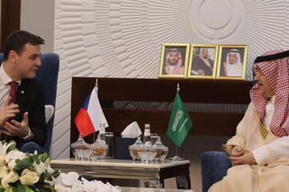 Rijád chce zdvojnásobit obchod s Českem, řekl Macinka na návštěvě Saúdské Arábie - Novinky