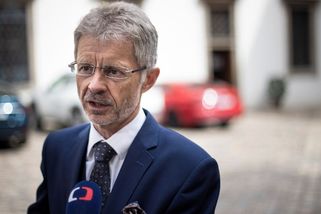 Babiš výrokem, že splníme své závazky, šéfa NATO potěšil, řekl Vystrčil - Seznam Zprávy