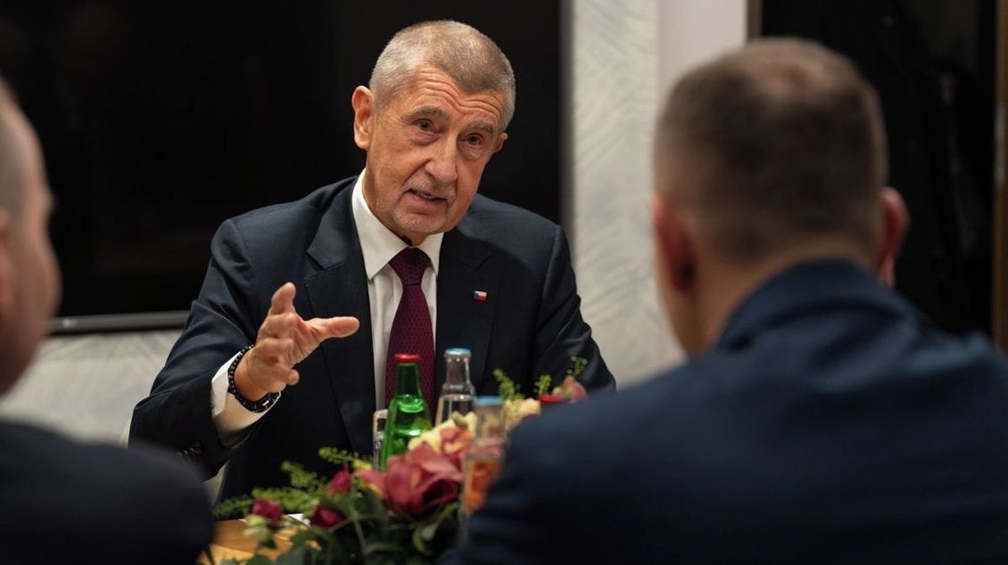 Andrej Babiš blouzní o opozičním šílenství. Je vůbec schopen vést Česko? - Médium.cz