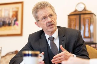 Šéf Senátu řeší cestu na Tchaj-wan, ozvala se i Němcová