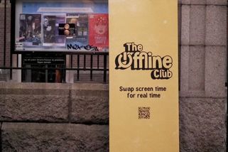 Vítejte v offline klubu. Mladí dávají před mobily přednost aktivitám, které je vracejí do dětství