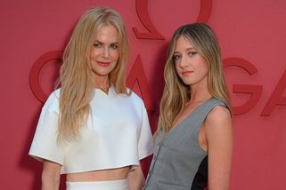 Dcera Nicole Kidman se pochlubila vzhledem na maturitní ples. Z ceny jejích šatů se vám zatočí hlava. Hejtři měli pré - Super.cz