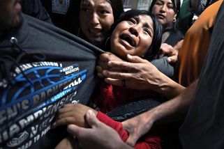 Nejlepší snímek roku: Plačící dcery z rodiny rozdělené americkou vládou - Seznam Zprávy