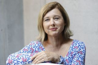 Klepne komise Babišovu vládu přes prsty kvůli ČT? Jourová odpovídá - Seznam Zprávy