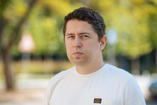 „Skončíš jako Orbán, jsi ruský mafián.“ Andrej Babiš mladší ostře sepsul svého otce