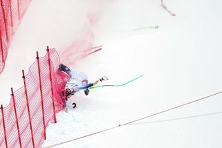 Šílená olympijská generálka. Hrozivé pády, zraněná i Vonnová, Ledecká už se na start nedostala - Sport.cz