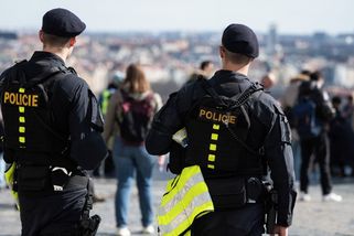 Policisté dali v Praze při dvoudenní kontrole chodcům pokuty za 23 900 korun - Seznam Zprávy