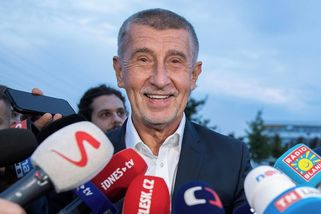 Babiš zatím jen ničí, co Fialova vláda vybudovala. Před Ruttem ale vyměkl - Médium.cz