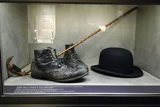 Když unesli rakev s tělem Charlieho Chaplina. Bizarní zločin, který šokoval Švýcarsko - Médium.cz