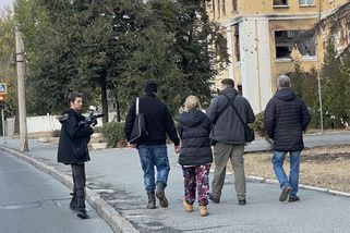 Velký vlastenecký výlet: Říkáte nám dezoláti? Dobře, budeme dezoláti - Médium.cz