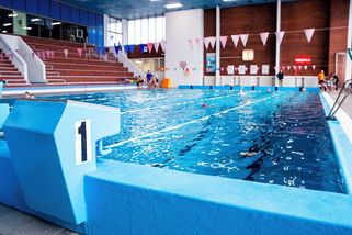 Stát slíbil, že zaplatí plavání, nestalo se. „Nefér,“ zní ze škol a obcí - Seznam Zprávy