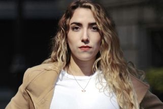 Petra (32): Manžel si vybral matku, já se stala neviditelnou. Chci zpět svůj život bez nich