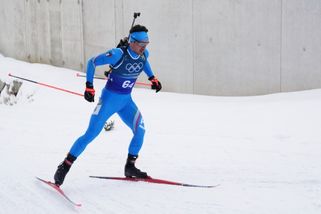 Biatlonista Giacomel místo útoku na zlato skončil v nemocnici | ČeskéNoviny.cz