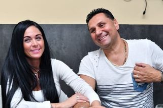 Manželka trenéra Růžičky chce začít pracovat: Musí to být na úrovni, v Lidlu dělat nebudu, říká