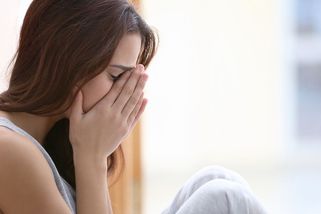 Téměř polovina dívek v ústavech si ubližuje. Závažnost zranění překvapila - Seznam Zprávy