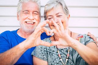 Rozdíl mezi seniorem a důchodcem: Jak se vlastně lyší 2025