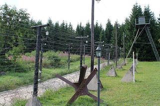 Zostudili Husákův režim: Dramatický útěk dvou pohraničníků přes řeku Moravu - Médium.cz