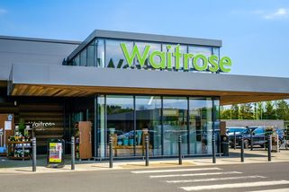 Brit pracoval v obchodě 17 let, za chycení zloděje ho propustili - Novinky