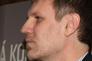 Martin Finger: Muž, který drží slovo i na scéně - Médium.cz