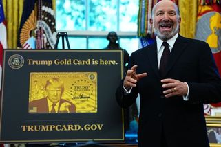 Trumpovu „zlatou kartu“ pro cizince zatím dostal jen jeden člověk, přiznal ministr Lutnick - Novinky