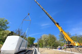 Nové vozy pražské lanovky už sedí na kolejích - Novinky