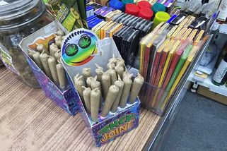 Policie v Karlovarském kraji řeší otravy dětí po „legálním“ konopí - Novinky