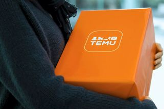 EU vyráží do boje s čínskými e-shopy. Nakupování na Temu nebo Sheinu už nebude jako dřív