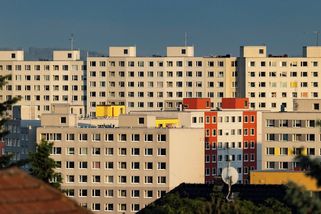 „Místo oprav trávíme čas papírováním.“ Odradí stát lidi od správy domů? - Seznam Zprávy