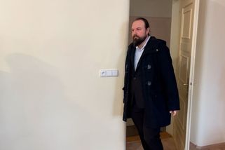 Nedávala na vnuka pozor a srazil ho motorkář. Přesto za jeho smrt dostane odškodné - Novinky