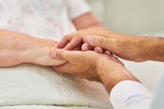 Česko se eutanazie nedočká. Většina politiků je proti asistované sebevraždě - Seznam Zprávy