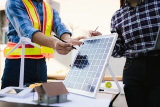 Kaufland prodává chytrou minielektrárnu: Nepotřebujete povolení ani vlastní pozemek. Stačí vám balkon - EnergoZrouti.cz