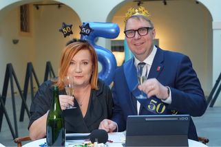 Jak byl Aleš korunován králem. Kabaret ANO ničí Če...