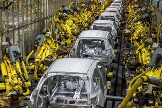 Jedna rána za druhou. Šéf Brana popisuje trápení evropských automobilek - Seznam Zprávy