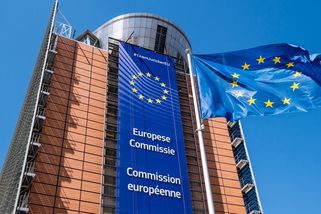 Evroská komise zažaluje Česko a Maďarsko - Novinky