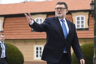 Další šachy s daněmi. Stát podpoří švarcsystém a přijde o miliardy - Seznam Zprávy