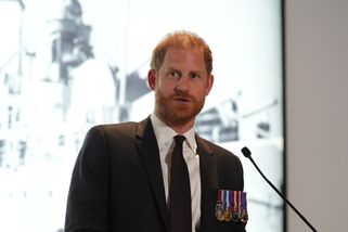Princ Harry přijel do Kyjeva. Chce vyzvat svět, aby nezapomínal na Ukrajinu